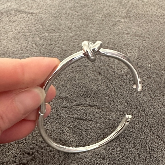 Kate Spade Elegant Silver Knot Bracelet - Picture 4 of 4